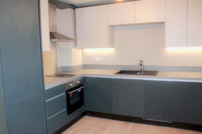 1 Bedroom Studio To Rent In - Birmingham Road, West Bromwich, B70