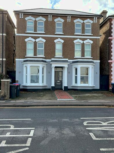 2 Bedroom Flat To Rent In St Peters Road, Broadstairs, CT10