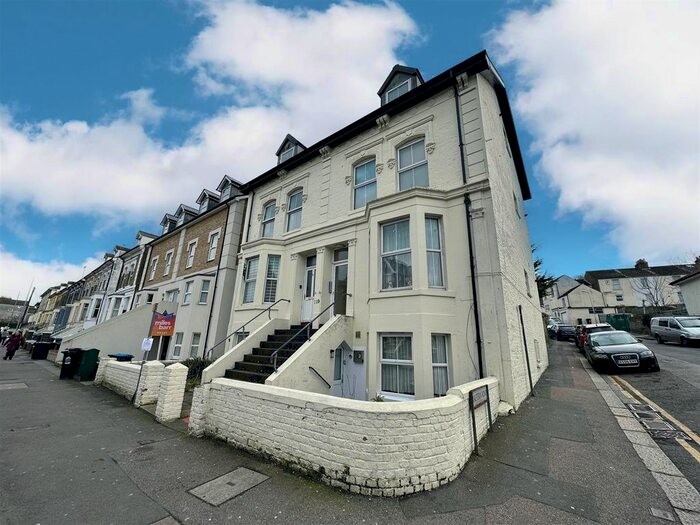 1 Bedroom Property To Rent In Folkestone Road, Dover, CT17