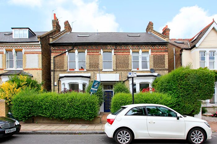 2 Bedroom Flat To Rent In Balham Park Road, Balham, SW12