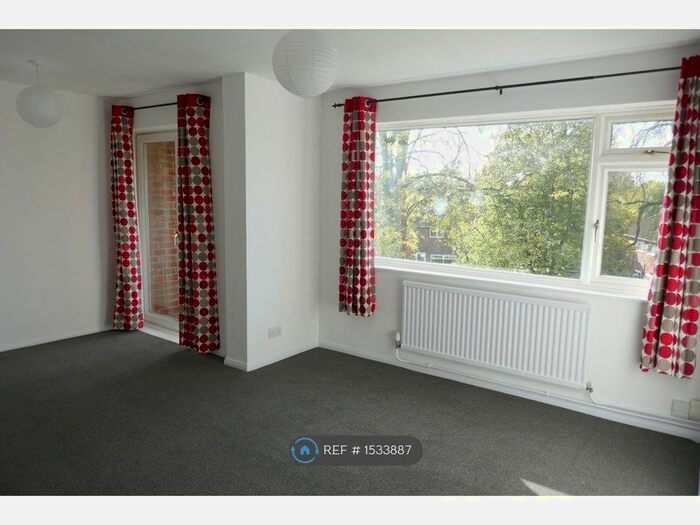 2 Bedroom Flat To Rent In Dellcut Road, Hemel Hempstead, HP2