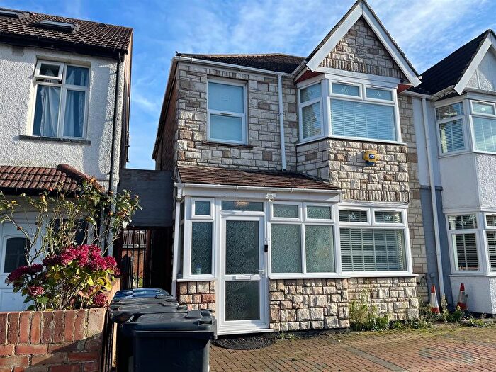 3 Bedroom Property To Rent In Hanson Gardens, Southall, UB1