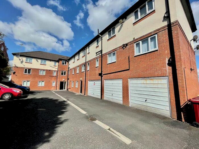 2 Bedroom Flat To Rent In Kaymar Court, Chorley Old Road, Bolton. **Available Now***, BL1