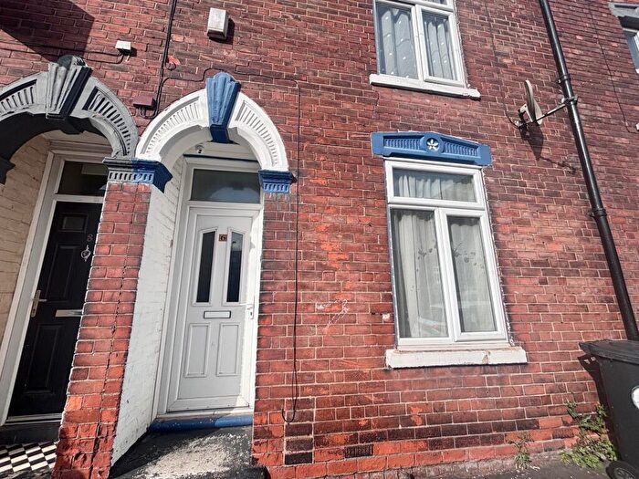 3 Bedroom House To Rent In Marshall Street, Hull, HU5