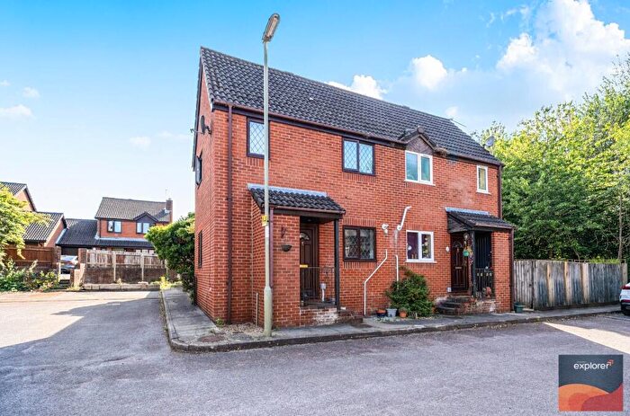 1 Bedroom House For Sale In Balmoral Way, Hatch Warren, RG22