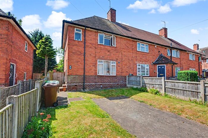 3 Bedroom End Terrace House For Sale In Oakmead Avenue, Nottingham, NG8
