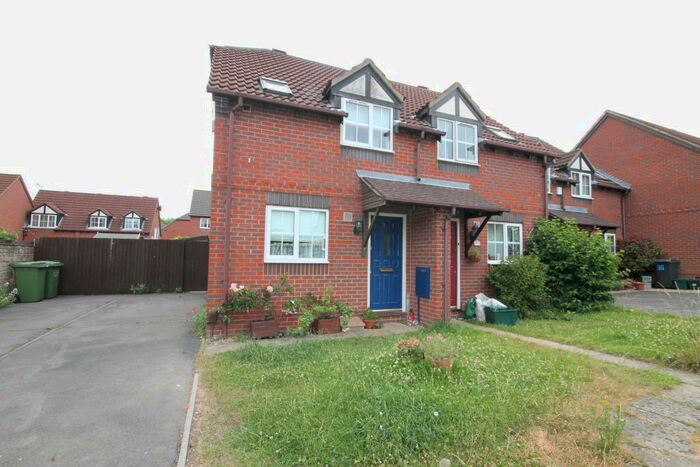 2 Bedroom House To Rent In Ferndene, Bradley Stoke, Bristol, BS32