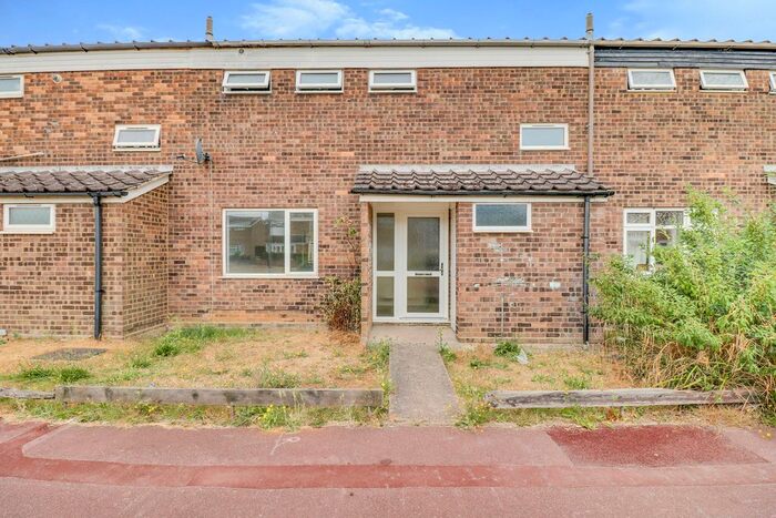 2 Bedroom Terraced House To Rent In Exeter Close, Southend-On-Sea, SS3