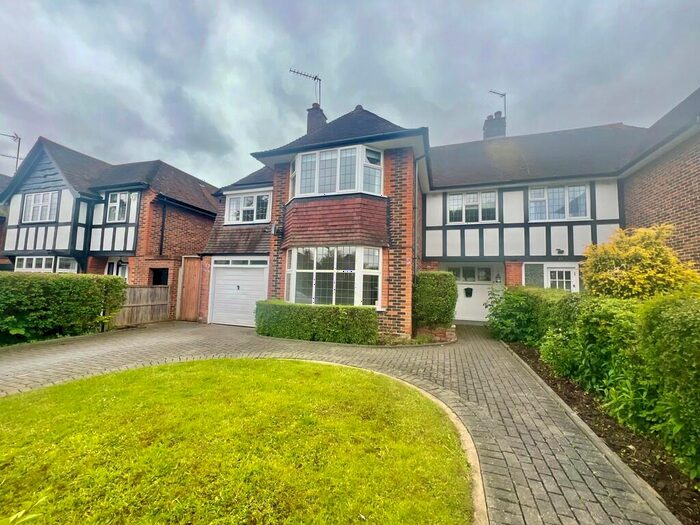 4 Bedroom Semi-Detached House To Rent In Towers Road, Pinner, HA5