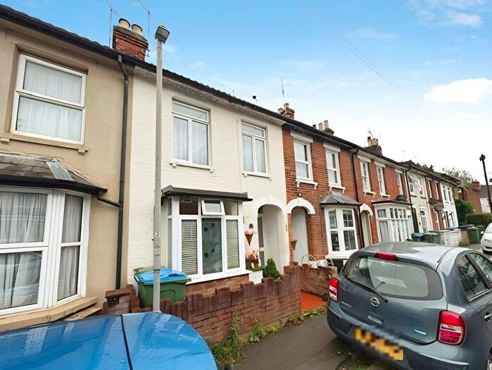 2 Bedroom Terraced House For Sale In Ardenham Street, Aylesbury, HP19