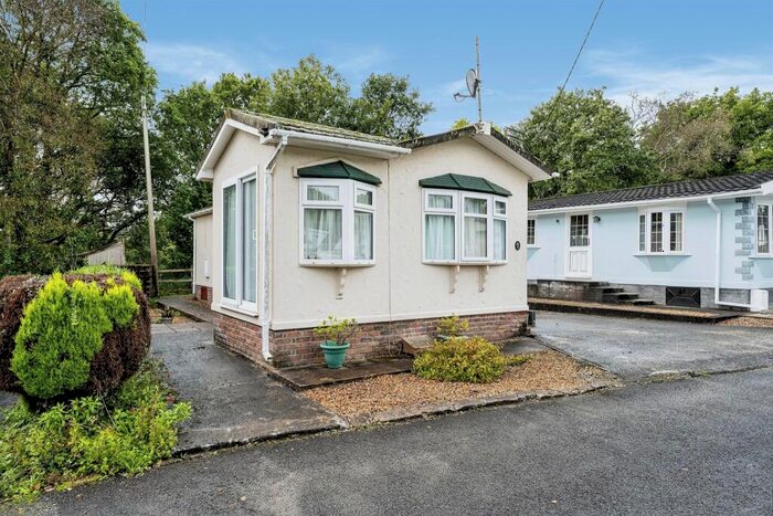 2 Bedroom Park Home For Sale In Neath Road, Bryncoch, Neath, SA10