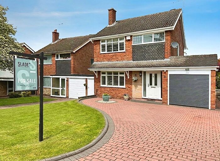 3 Bedroom Detached House For Sale In Sandhurst Drive, Penn, Wolverhampton, WV4