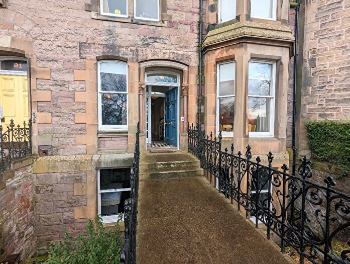 2 Bedroom Flat To Rent In Warrender Park Terrace, Meadows, Edinburgh, EH9