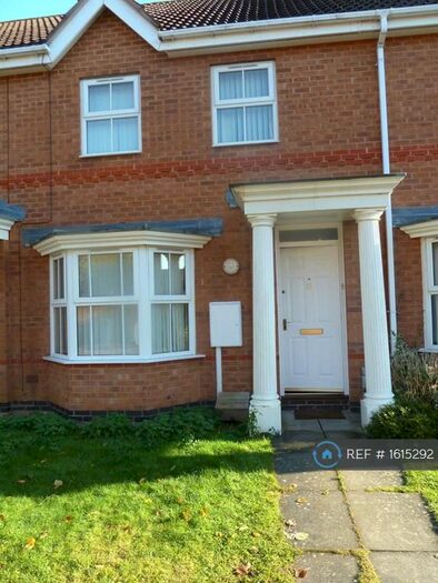 3 Bedroom Semi-Detached House To Rent In Woodgate Road, Northampton, NN4