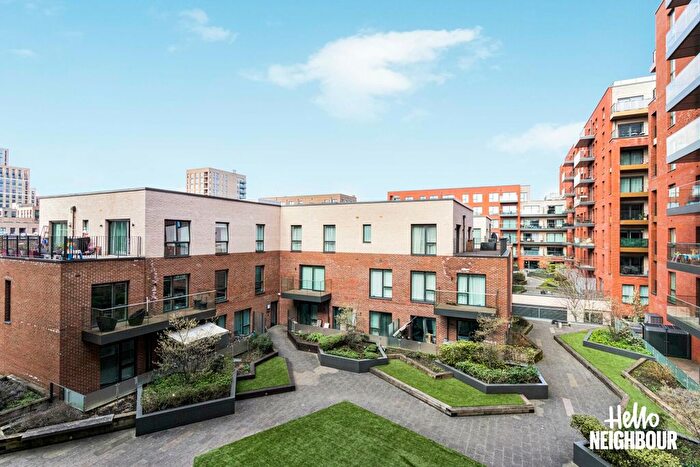 1 Bedroom Studio To Rent In Quassia House, Thonrey Close, London, NW9