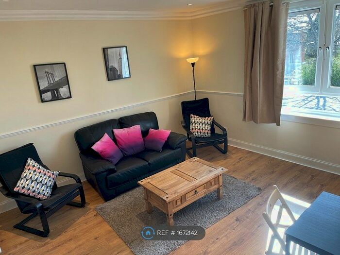 2 Bedroom Flat To Rent In Stenhouse Drive, Edinburgh, EH11