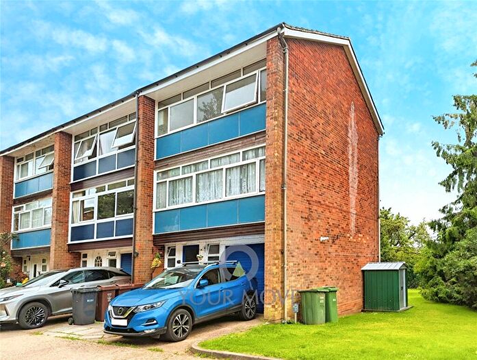 1 Bedroom Flat To Rent In Abbots Park, St. Albans, Hertfordshire, AL1