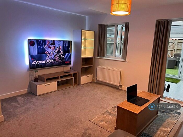 3 Bedroom Terraced House To Rent In Somerset Road, Faygate, Horsham, RH12