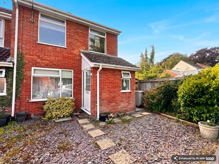 3 Bedroom Semi-Detached House For Sale In Clifton Court, West Road, Oakham, LE15