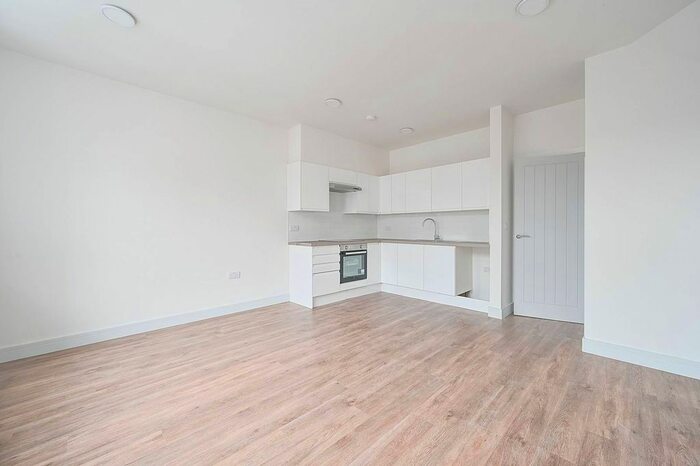 1 Bedroom Flat To Rent In Broadway, West Ealing, W13