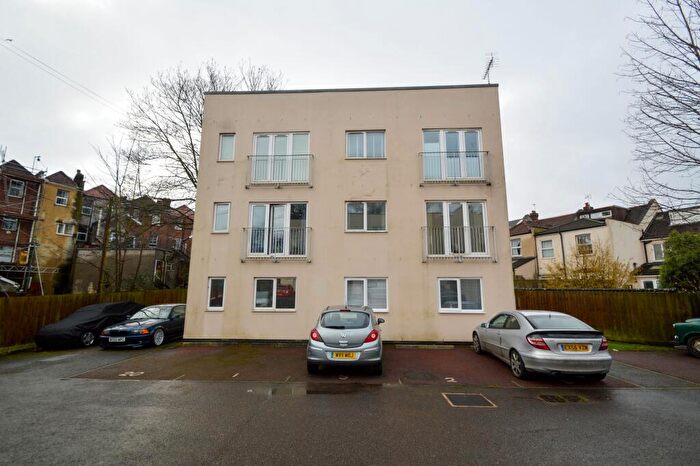 1 Bedroom Flat For Sale In Yalland Close, Fishponds, BS16