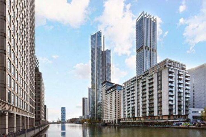 Studio To Rent In Hampton Tower, Marsh Wall, Canary Wharf, London, E14
