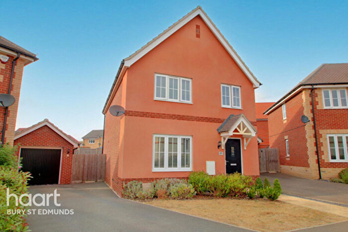 4 Bedroom Detached House For Sale In Shackeroo Road, Bury St Edmunds, IP32