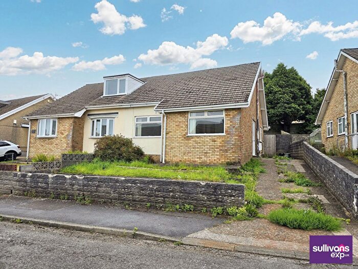 2 Bedroom Semi-Detached Bungalow For Sale In Lan Deri, Winch Wen, Swansea, SA1