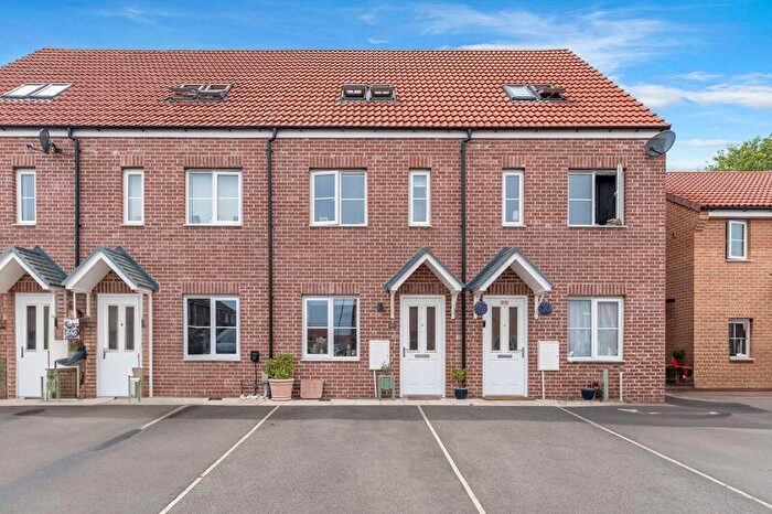 3 Bedroom Terraced House For Sale In Links Drive, Humberston, DN36