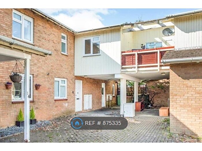 2 Bedroom Maisonette To Rent In Mitcham Place, Milton Keynes, MK13