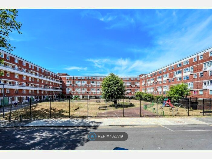4 Bedroom Maisonette To Rent In Fellows Court, London E2