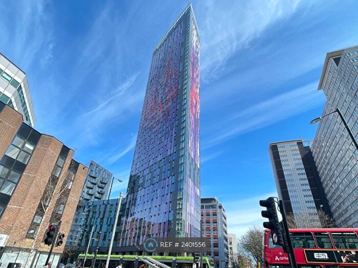 2 Bedroom Flat To Rent In Pinnacle Apartments, Croydon, CR0