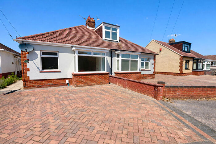 2 Bedroom Semi-Detached Bungalow For Sale In Beverly Close, Gosport, PO12