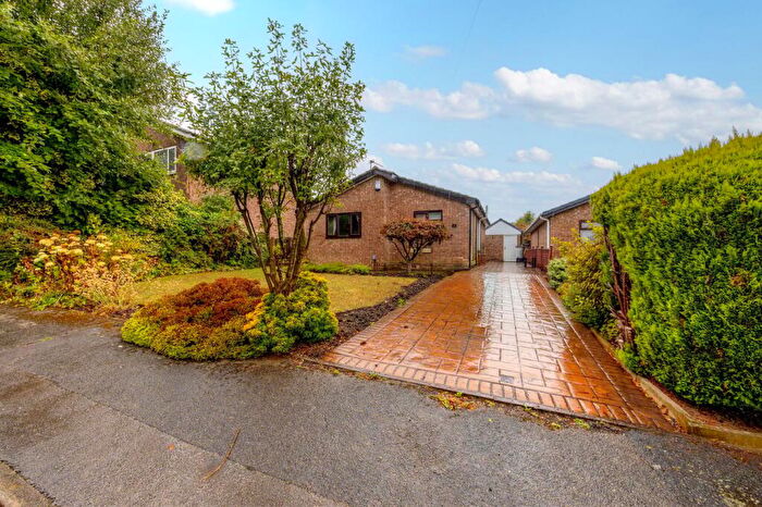 2 Bedroom Detached Bungalow For Sale In Fulmer Close, Barnsley, S71