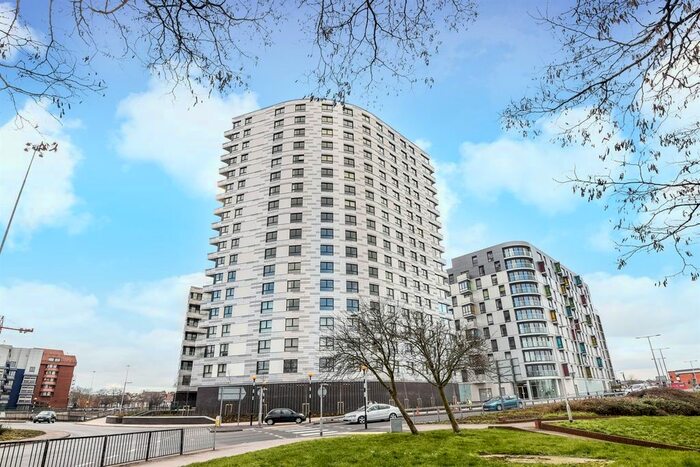 1 Bedroom Flat To Rent In Alfred Street, Reading, RG1