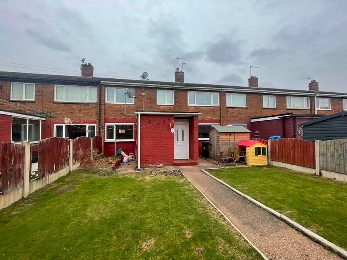 2 Bedroom Maisonette To Rent In Arden Walk, Handsacre, Rugeley, WS15