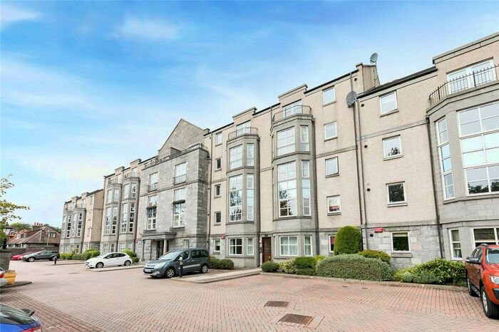2 Bedroom Flat To Rent In Ruthrieston Court, Riverside Drive, Aberdeen, AB10