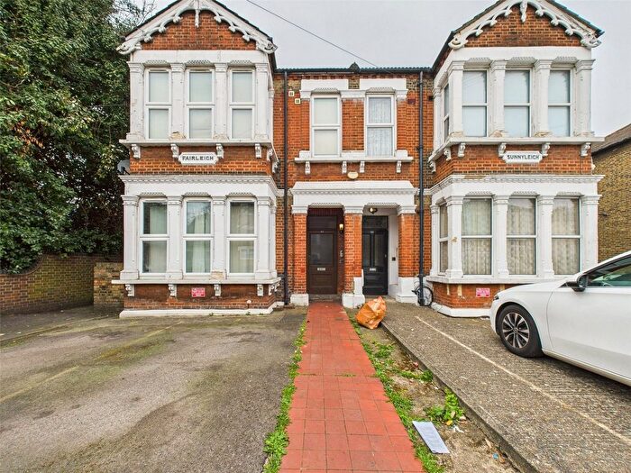 1 Bedroom Flat To Rent In Eastern Road, Romford, RM1