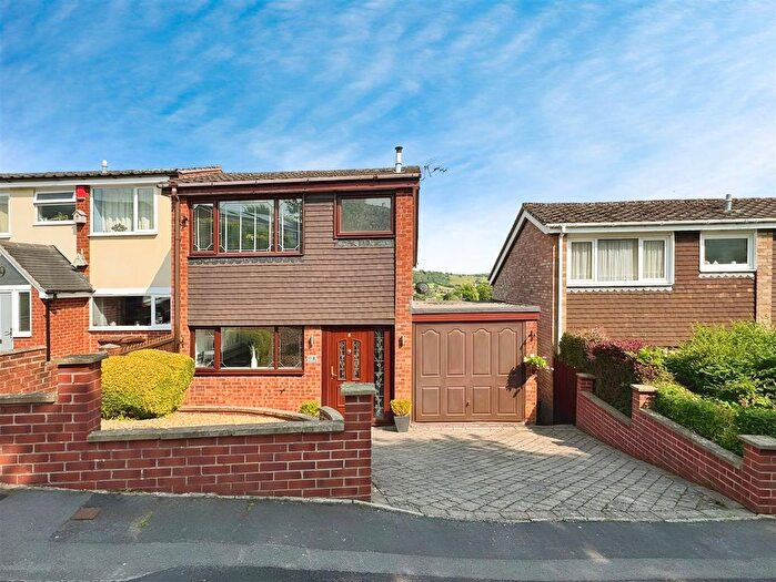 3 Bedroom Detached House For Sale In Howard Close, Leek, ST13