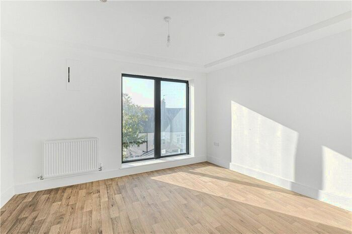 2 Bedroom Flat To Rent In London Road, Thornton Heath, CR7