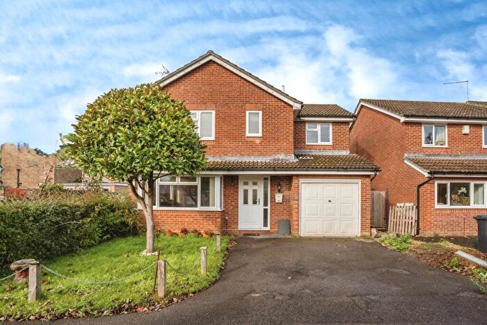 4 Bedroom Detached House For Sale In The Meadow, Waterlooville, Hampshire, PO7