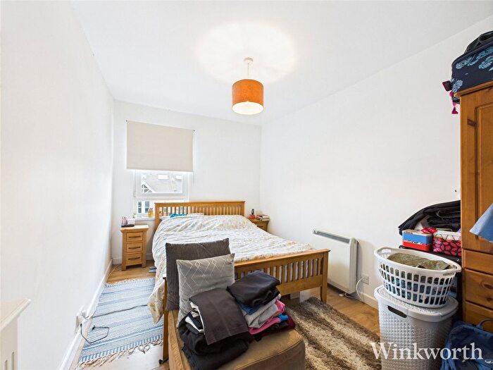 1 Bedroom Flat To Rent In Hereford Road, Acton, Uk, W3