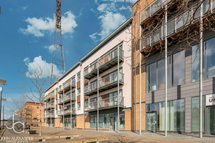 2 Bedroom Apartment For Sale In Ballantyne Drive, Colchester, CO2