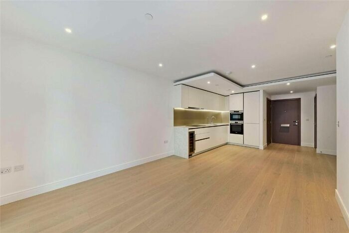 2 Bedroom Flat To Rent In Fulham Reach, Fulham Reach, London, W6