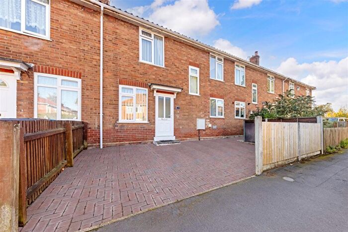 3 Bedroom Terraced House For Sale In Palmer Road, Norwich, NR3