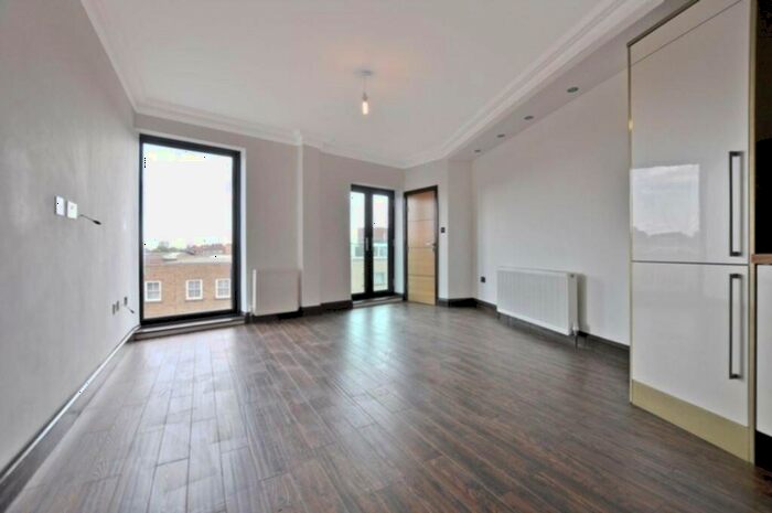 1 Bedroom Flat To Rent In Mare Street, London, E8