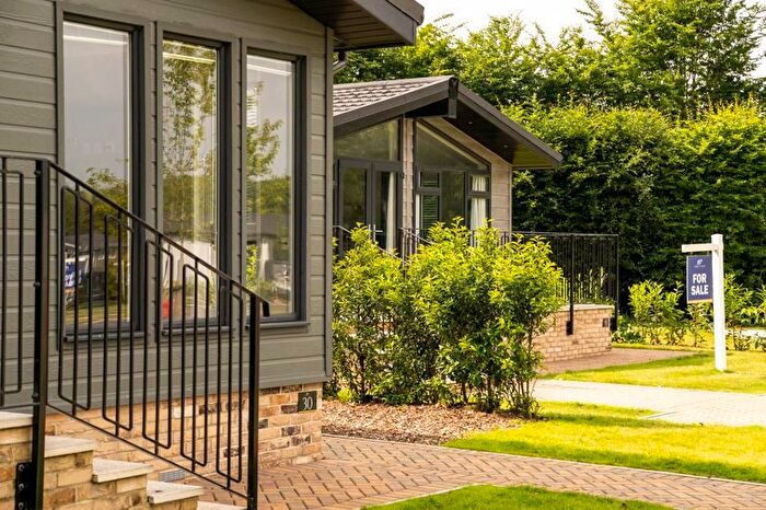 2 Bedroom Mobile/park Home For Sale In Merley House Lane, Ashington, Wimborne, BH21