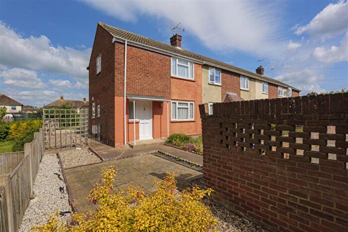 2 Bedroom End Of Terrace House For Sale In Broomfield Road, Faversham, ME13