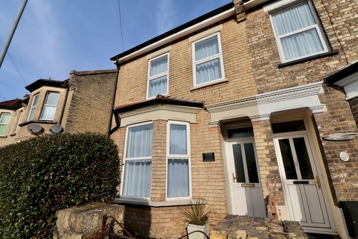 4 Bedroom Semi-Detached House To Rent In Meredith Road, Clacton-on-Sea, CO15