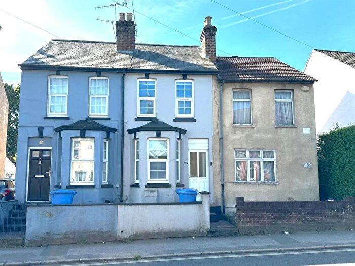 2 Bedroom Terraced House To Rent In Ash Road, Aldershot, GU12